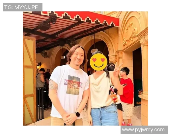 球星最新绯闻曝光 大牌球员私生活再度引发热议暗示新恋情即将公开