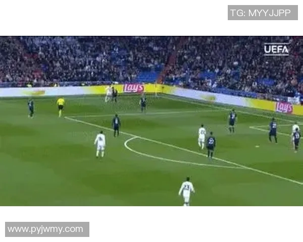 C罗社交媒体最新动态盘点 聚焦热帖内容与球迷互动亮点